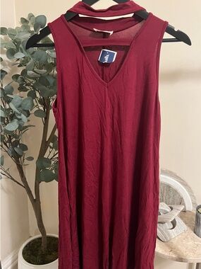 Marshalls Sleeveless V-Neck Maxi Dress in Wine